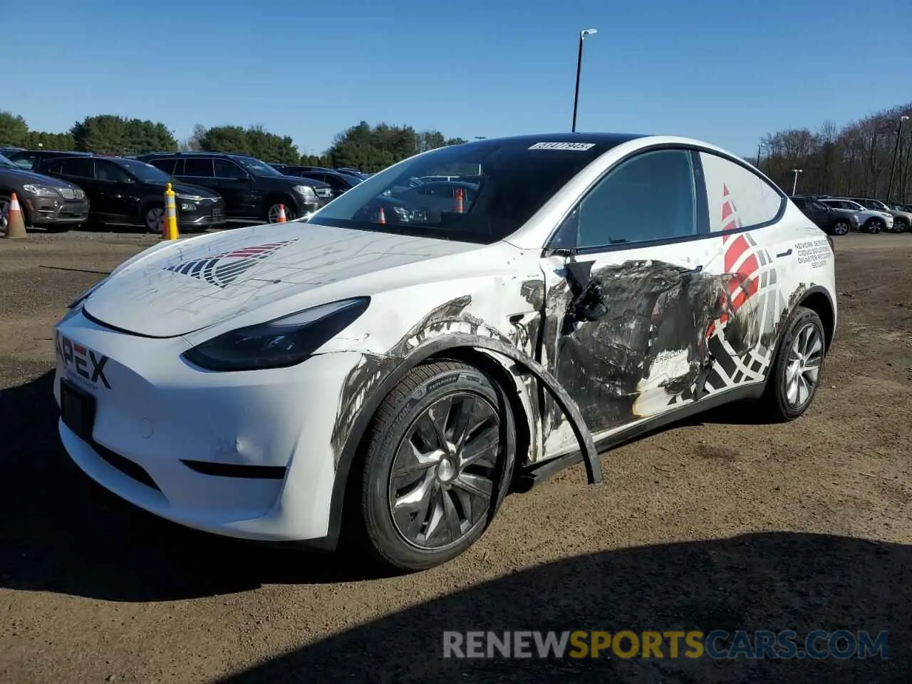 1 Photograph of a damaged car 7SAYGDEEXPF805061 TESLA MODEL Y 2023