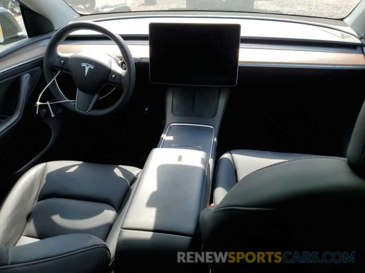 8 Photograph of a damaged car 7SAYGDEEXPF827903 TESLA MODEL Y 2023