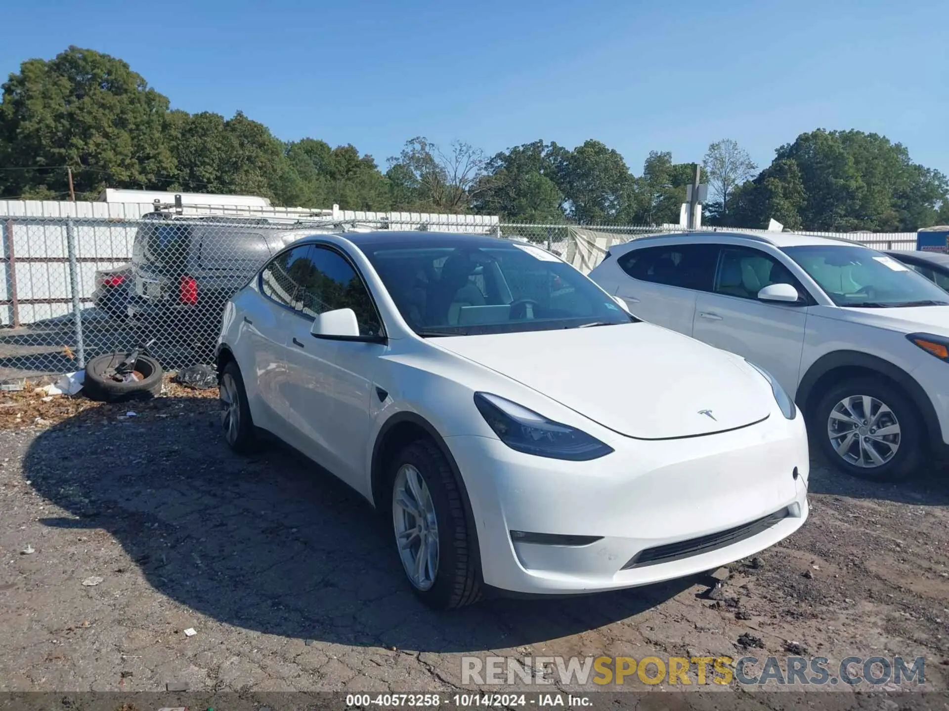1 Photograph of a damaged car 7SAYGDEEXPF838111 TESLA MODEL Y 2023