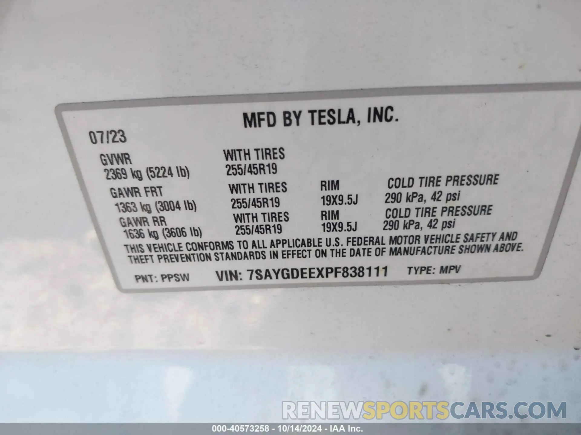 9 Photograph of a damaged car 7SAYGDEEXPF838111 TESLA MODEL Y 2023
