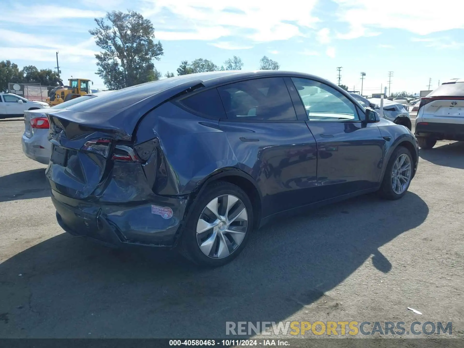 4 Photograph of a damaged car 7SAYGDEEXPF852980 TESLA MODEL Y 2023