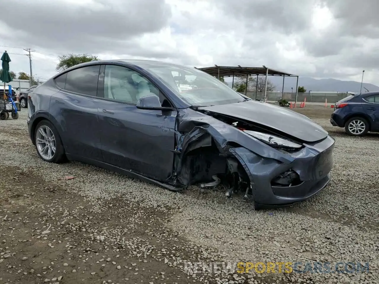 4 Фотография поврежденного автомобиля 7SAYGDEEXPF968017 TESLA MODEL Y 2023