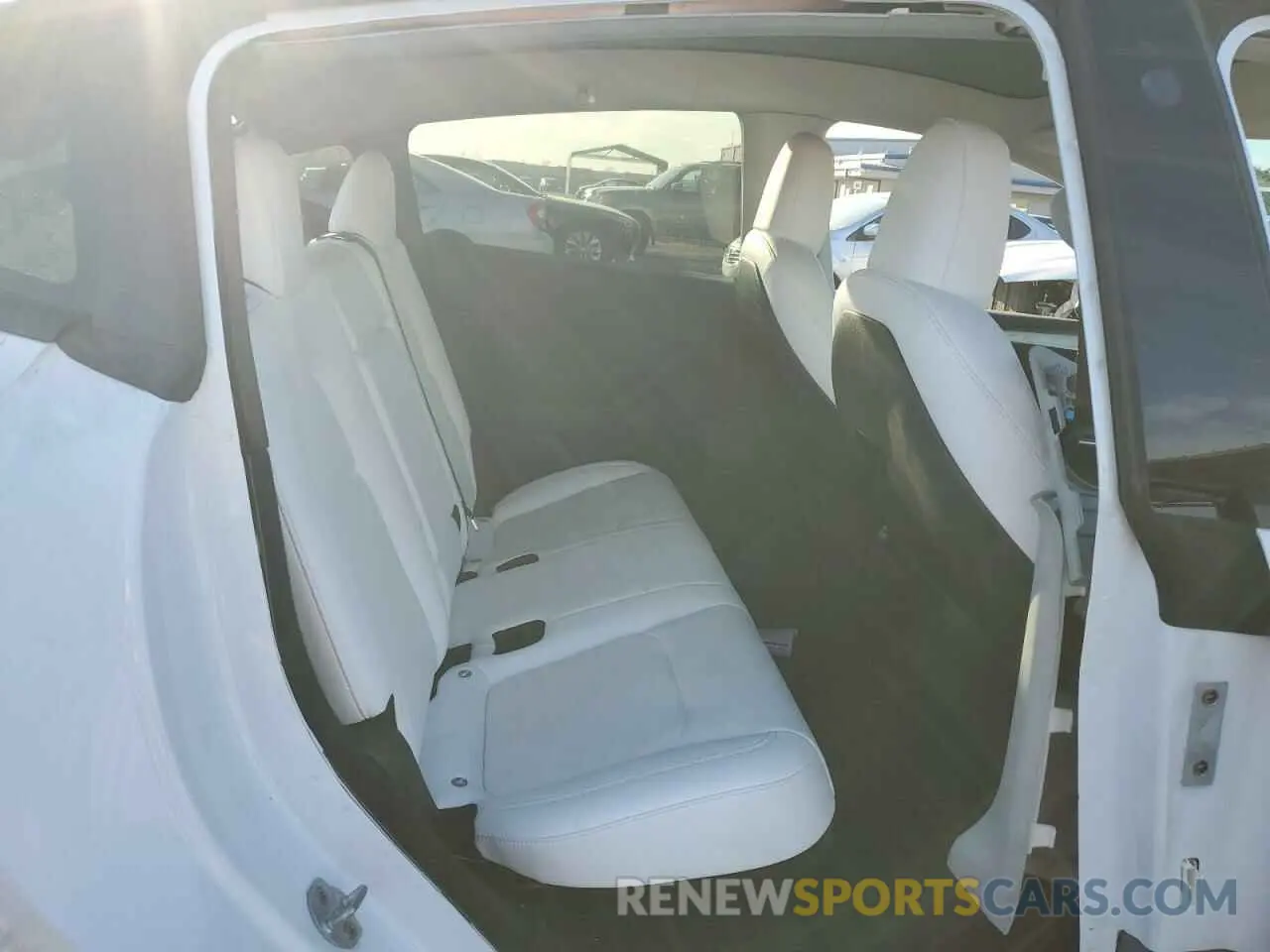11 Photograph of a damaged car 7SAYGDEF0PF702093 TESLA MODEL Y 2023