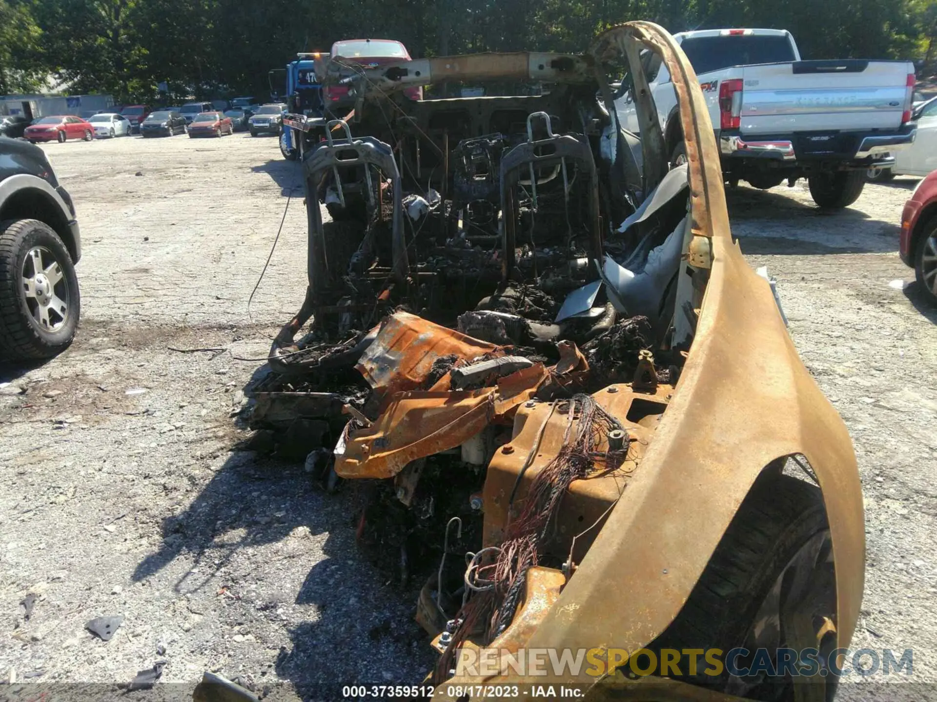 6 Photograph of a damaged car 7SAYGDEF0PF709044 TESLA MODEL Y 2023