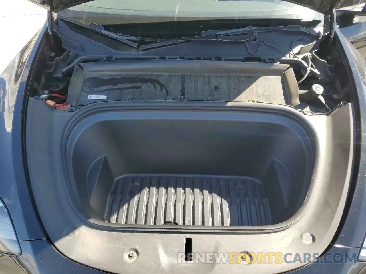 13 Photograph of a damaged car 7SAYGDEF0PF739418 TESLA MODEL Y 2023