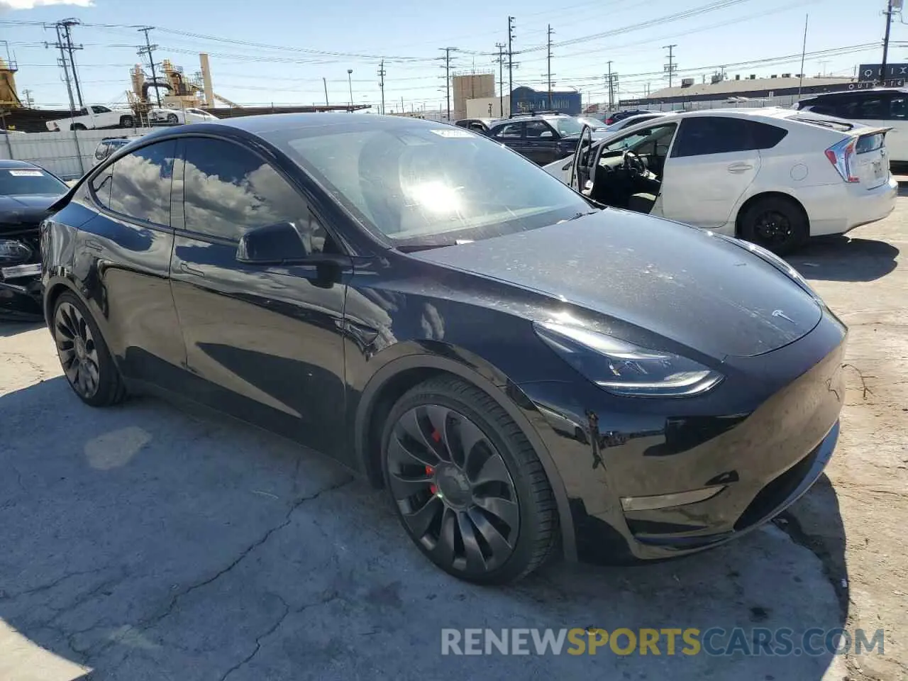 4 Photograph of a damaged car 7SAYGDEF0PF739418 TESLA MODEL Y 2023