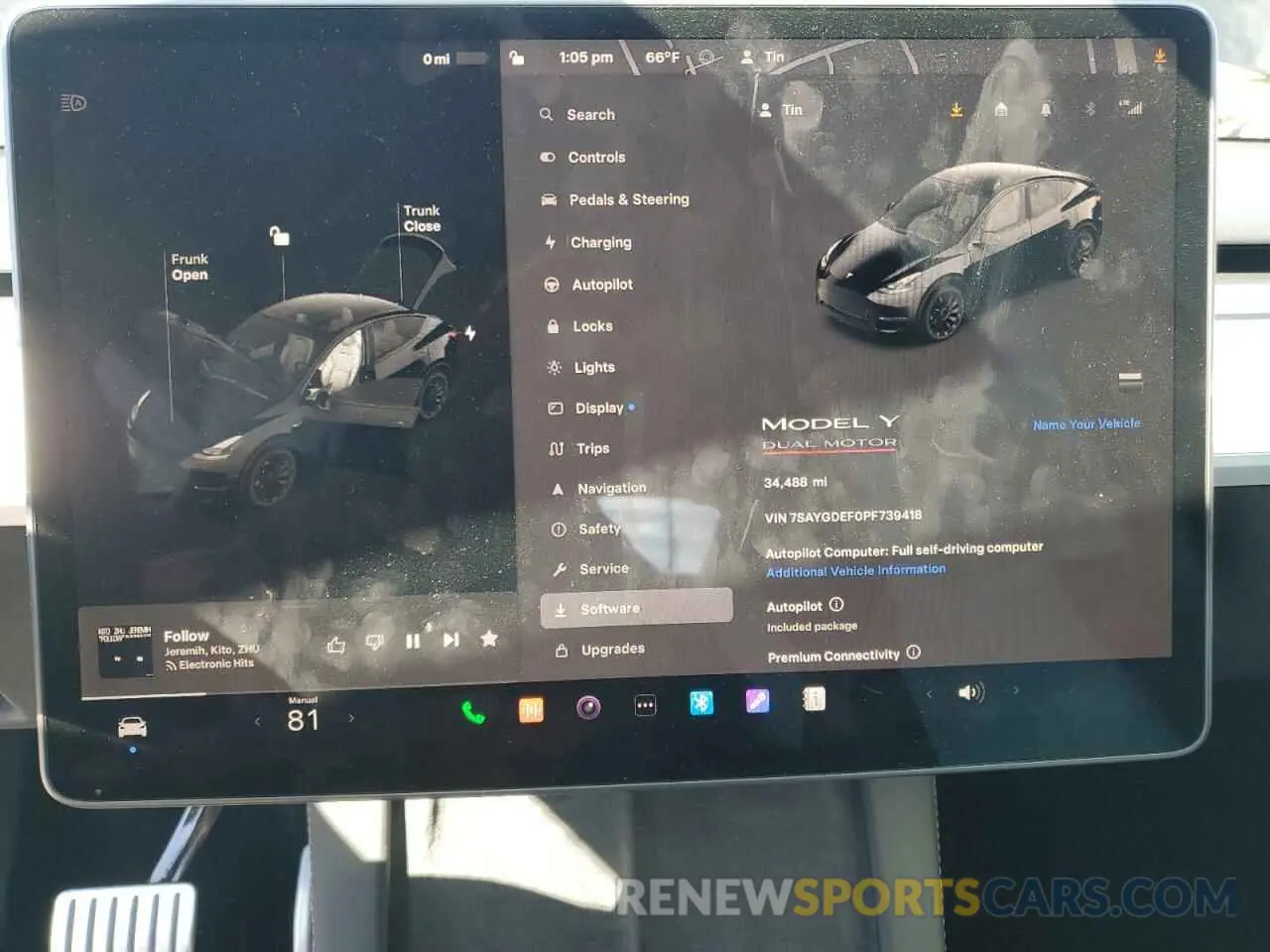 9 Photograph of a damaged car 7SAYGDEF0PF739418 TESLA MODEL Y 2023
