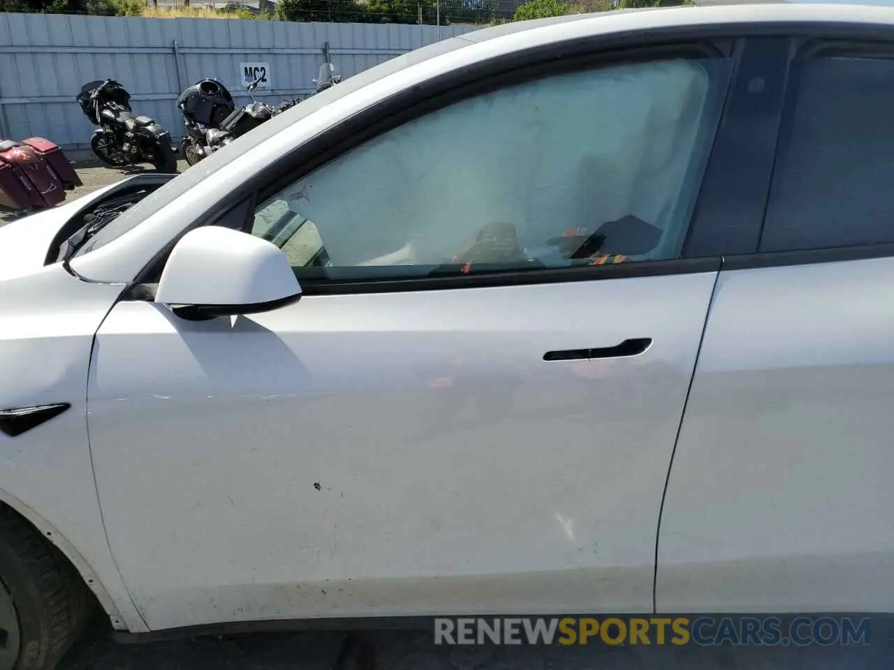 7 Photograph of a damaged car 7SAYGDEF0PF740651 TESLA MODEL Y 2023