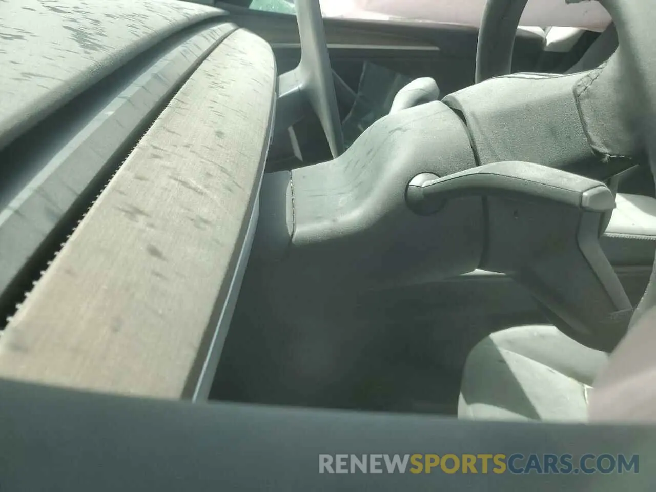 9 Photograph of a damaged car 7SAYGDEF0PF740651 TESLA MODEL Y 2023