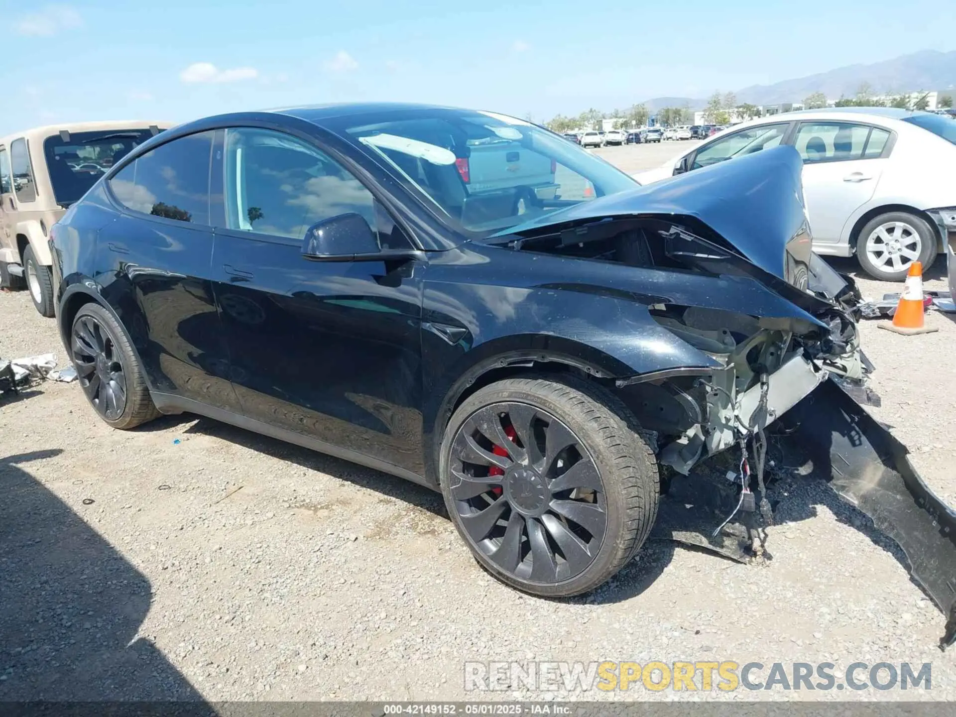 1 Фотография поврежденного автомобиля 7SAYGDEF0PF823996 TESLA MODEL Y 2023