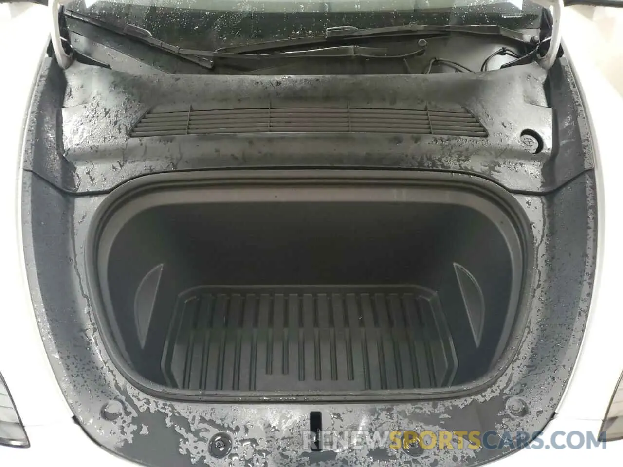 11 Photograph of a damaged car 7SAYGDEF0PF830804 TESLA MODEL Y 2023