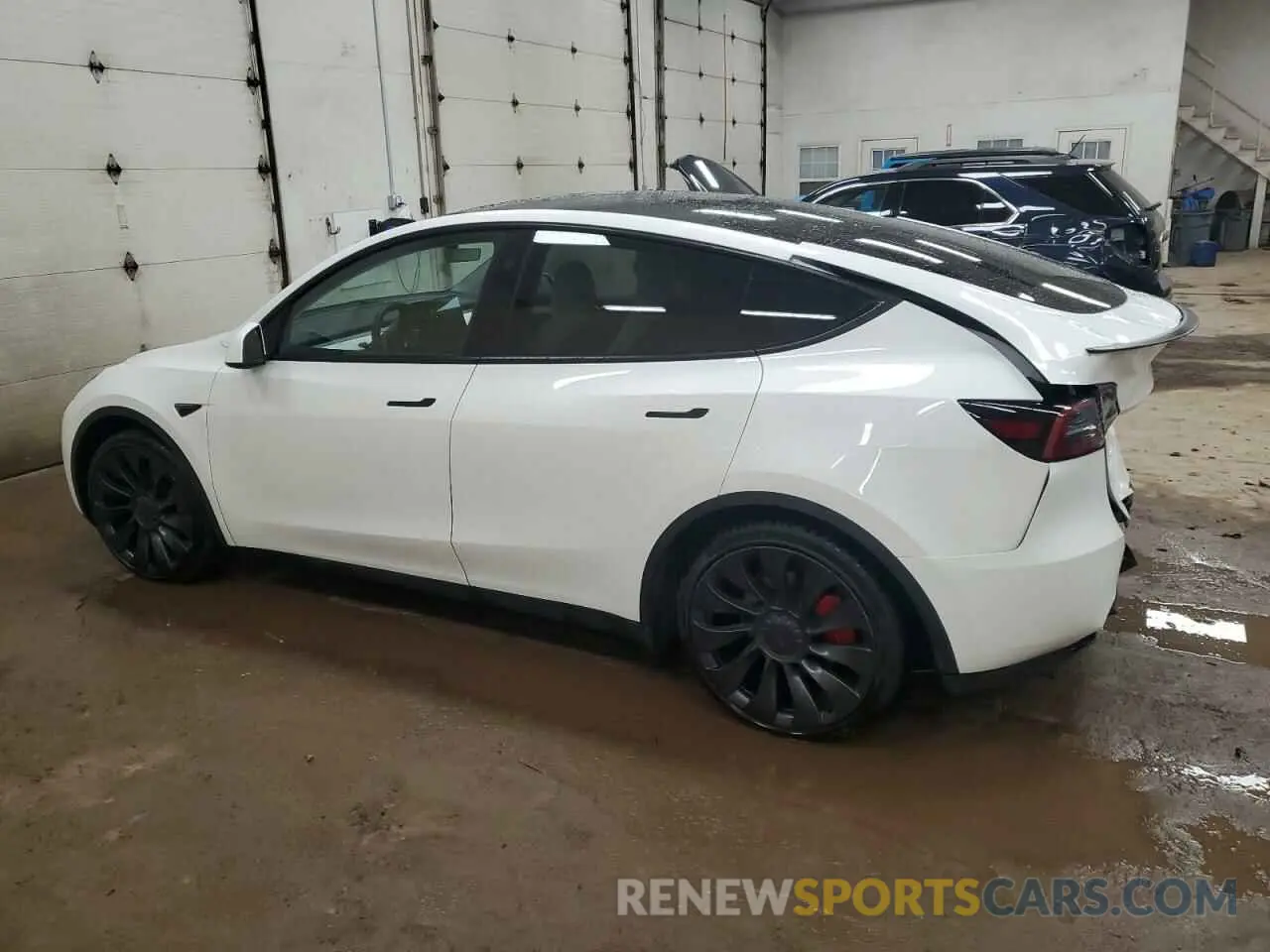 2 Photograph of a damaged car 7SAYGDEF0PF830804 TESLA MODEL Y 2023