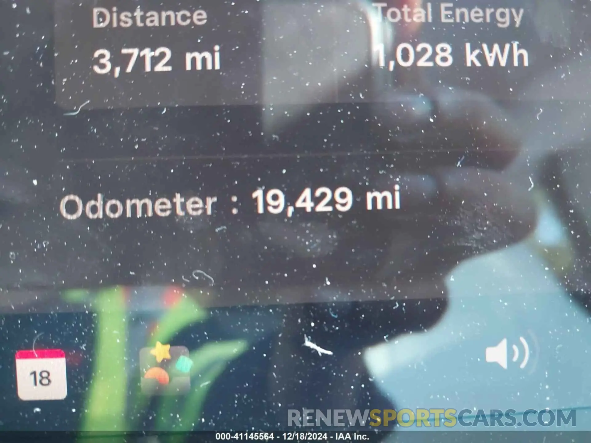14 Photograph of a damaged car 7SAYGDEF0PF831046 TESLA MODEL Y 2023