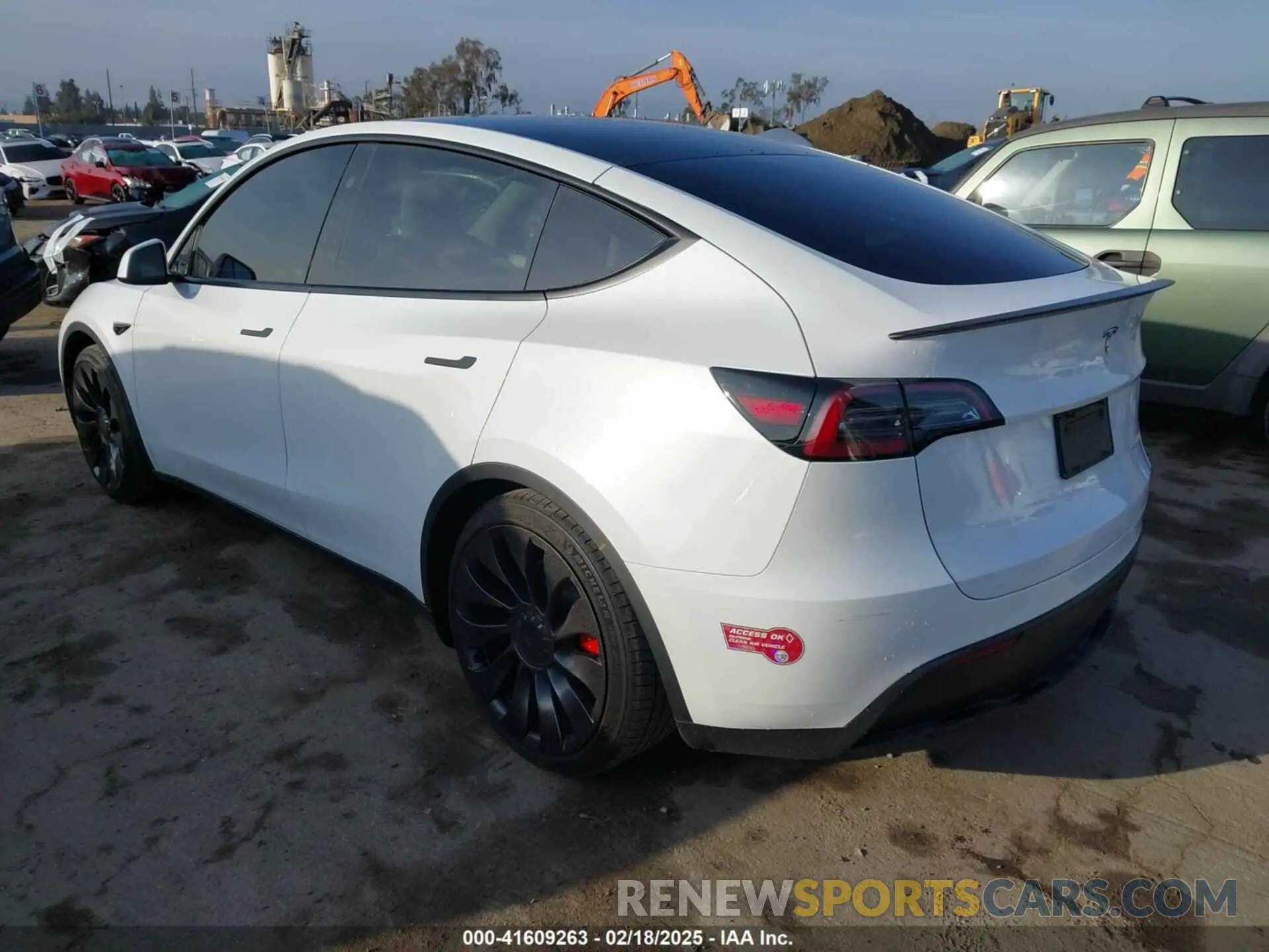 3 Фотография поврежденного автомобиля 7SAYGDEF0PF839468 TESLA MODEL Y 2023