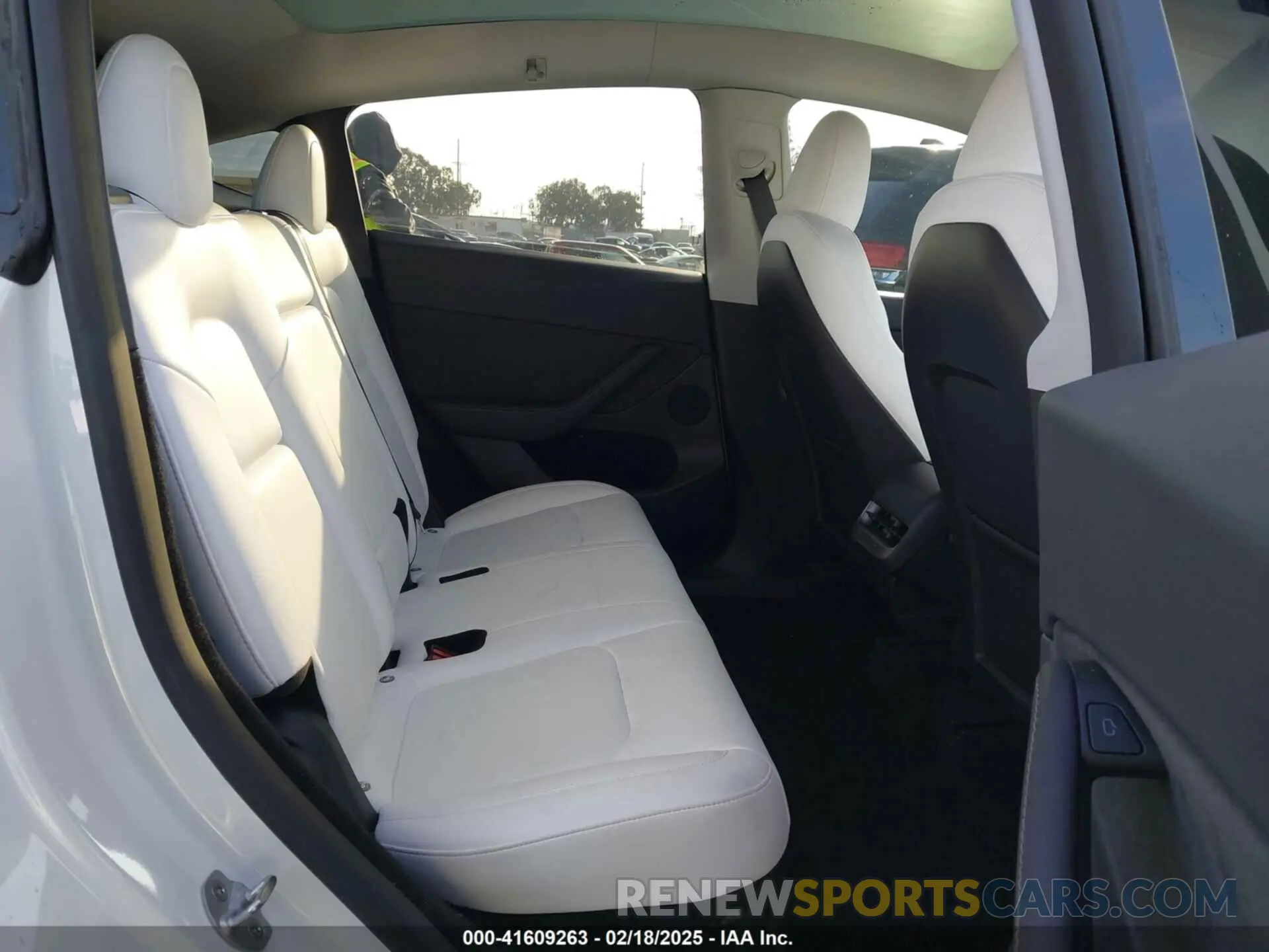 8 Фотография поврежденного автомобиля 7SAYGDEF0PF839468 TESLA MODEL Y 2023