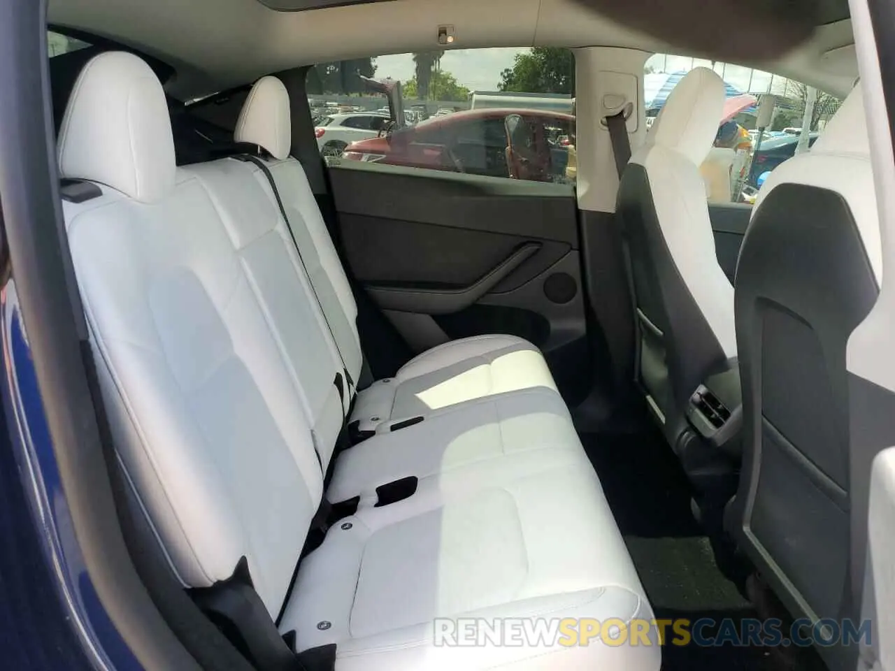 11 Photograph of a damaged car 7SAYGDEF0PF894132 TESLA MODEL Y 2023