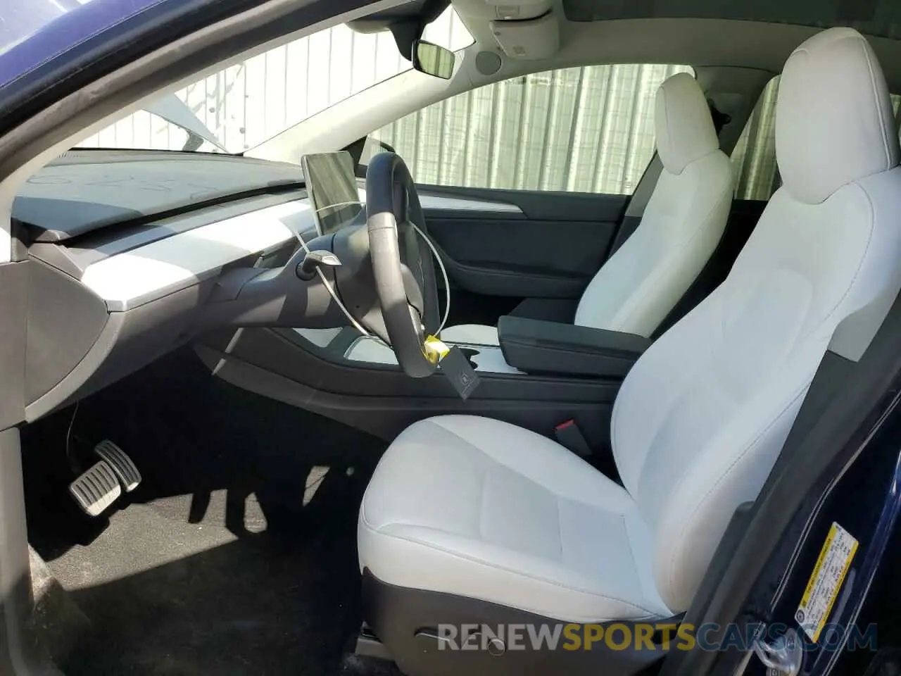 7 Photograph of a damaged car 7SAYGDEF0PF894132 TESLA MODEL Y 2023