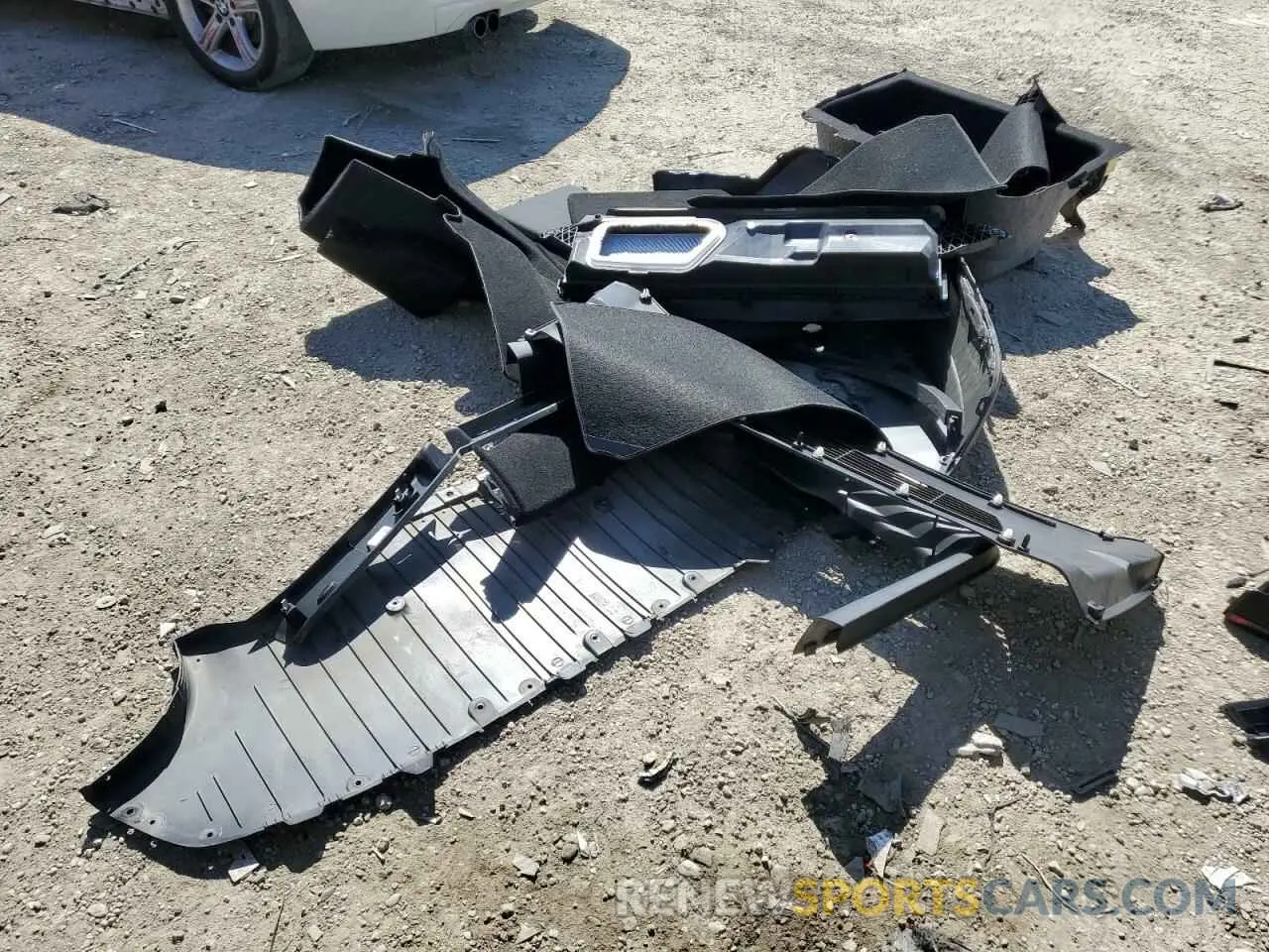 13 Photograph of a damaged car 7SAYGDEF0PF915030 TESLA MODEL Y 2023