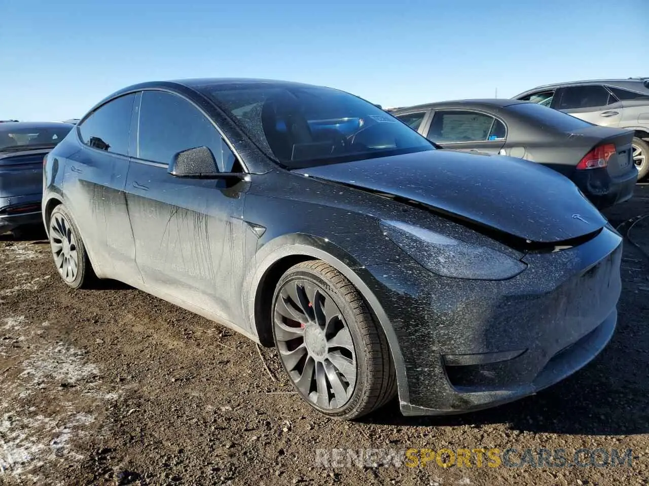 4 Photograph of a damaged car 7SAYGDEF0PF947413 TESLA MODEL Y 2023