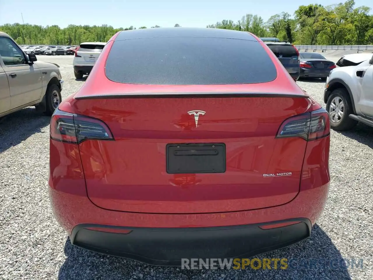 6 Photograph of a damaged car 7SAYGDEF0PF957021 TESLA MODEL Y 2023