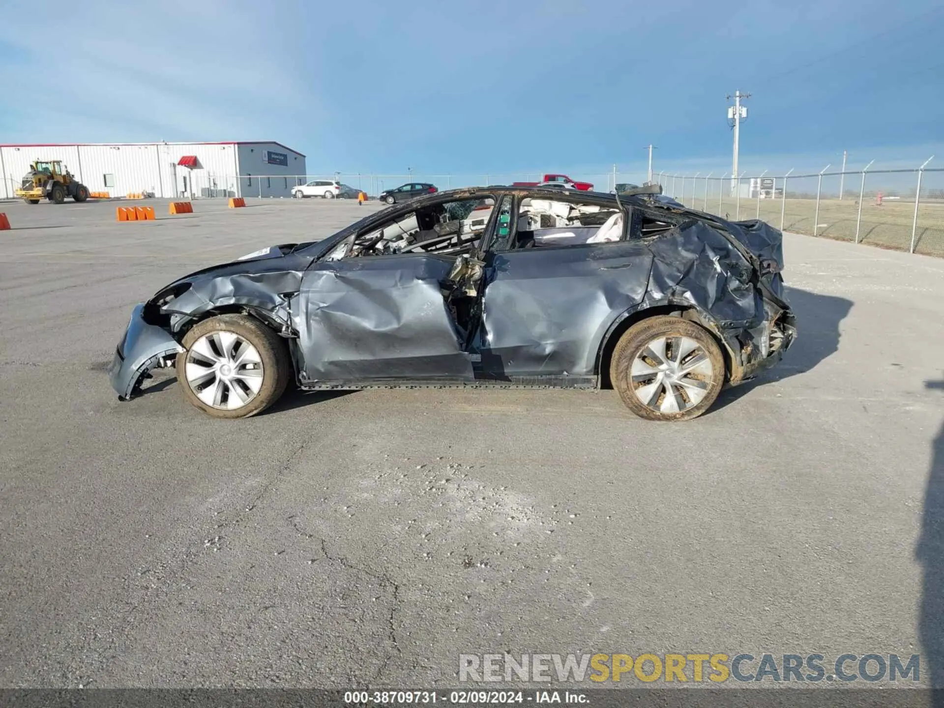 13 Фотография поврежденного автомобиля 7SAYGDEF1PA048850 TESLA MODEL Y 2023