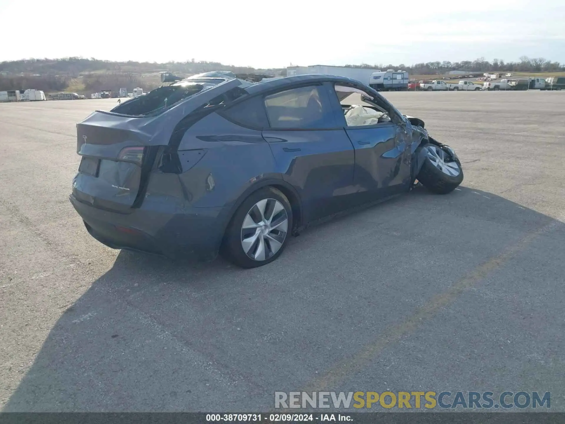 4 Фотография поврежденного автомобиля 7SAYGDEF1PA048850 TESLA MODEL Y 2023