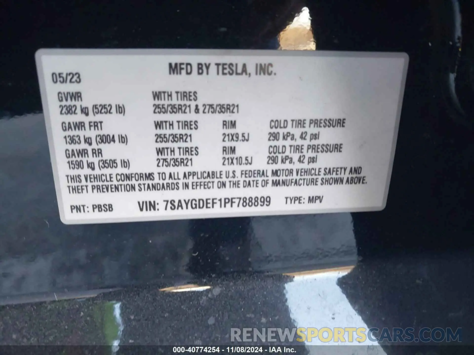 9 Photograph of a damaged car 7SAYGDEF1PF788899 TESLA MODEL Y 2023