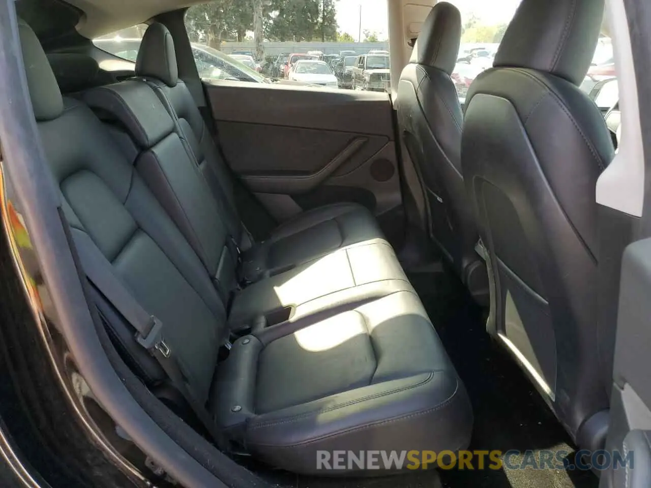11 Photograph of a damaged car 7SAYGDEF1PF824509 TESLA MODEL Y 2023