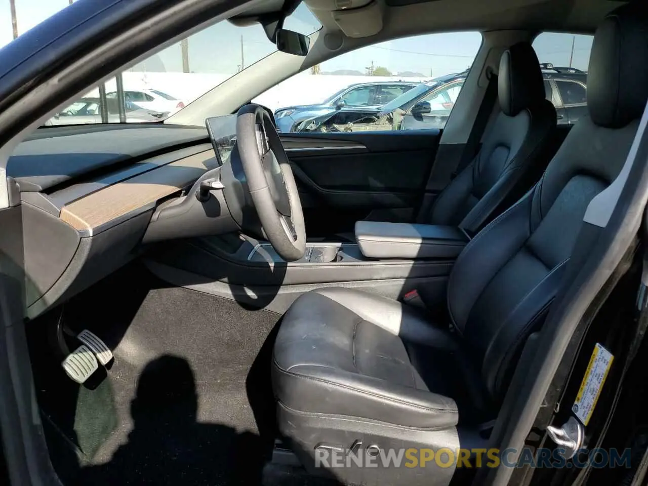7 Photograph of a damaged car 7SAYGDEF1PF824509 TESLA MODEL Y 2023