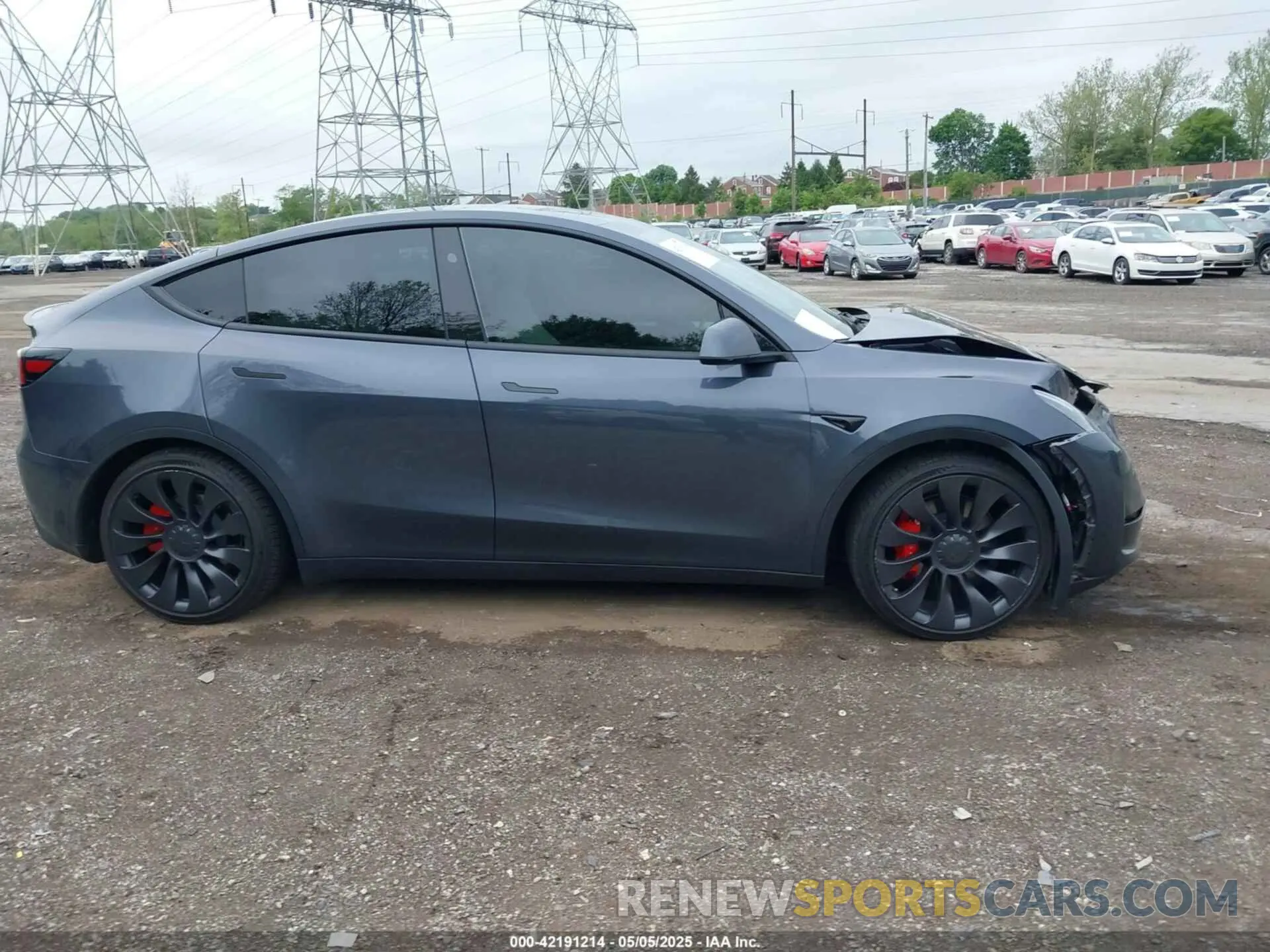 14 Photograph of a damaged car 7SAYGDEF1PF838247 TESLA MODEL Y 2023