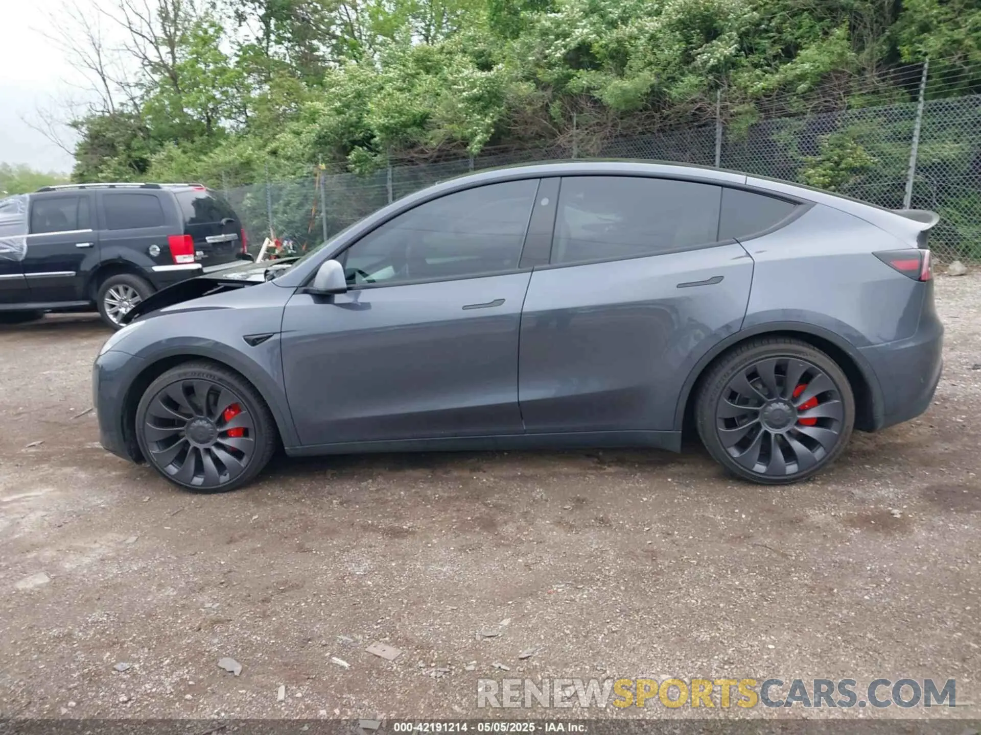 15 Photograph of a damaged car 7SAYGDEF1PF838247 TESLA MODEL Y 2023