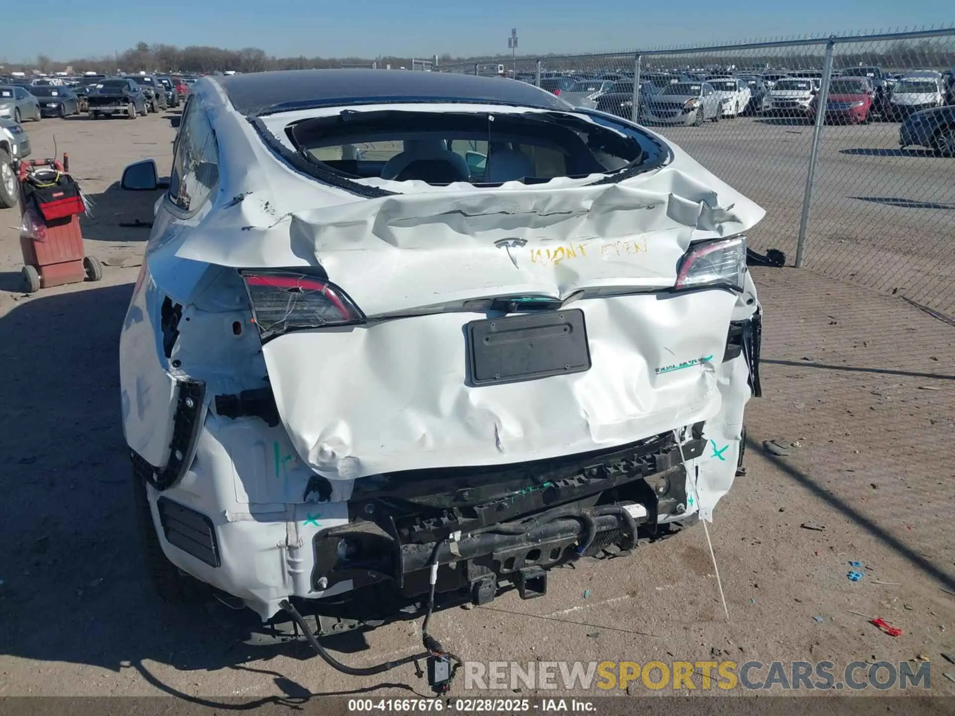 6 Фотография поврежденного автомобиля 7SAYGDEF1PF864976 TESLA MODEL Y 2023