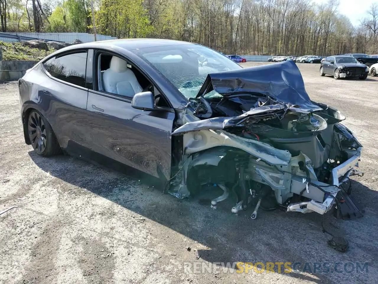 4 Photograph of a damaged car 7SAYGDEF1PF878196 TESLA MODEL Y 2023