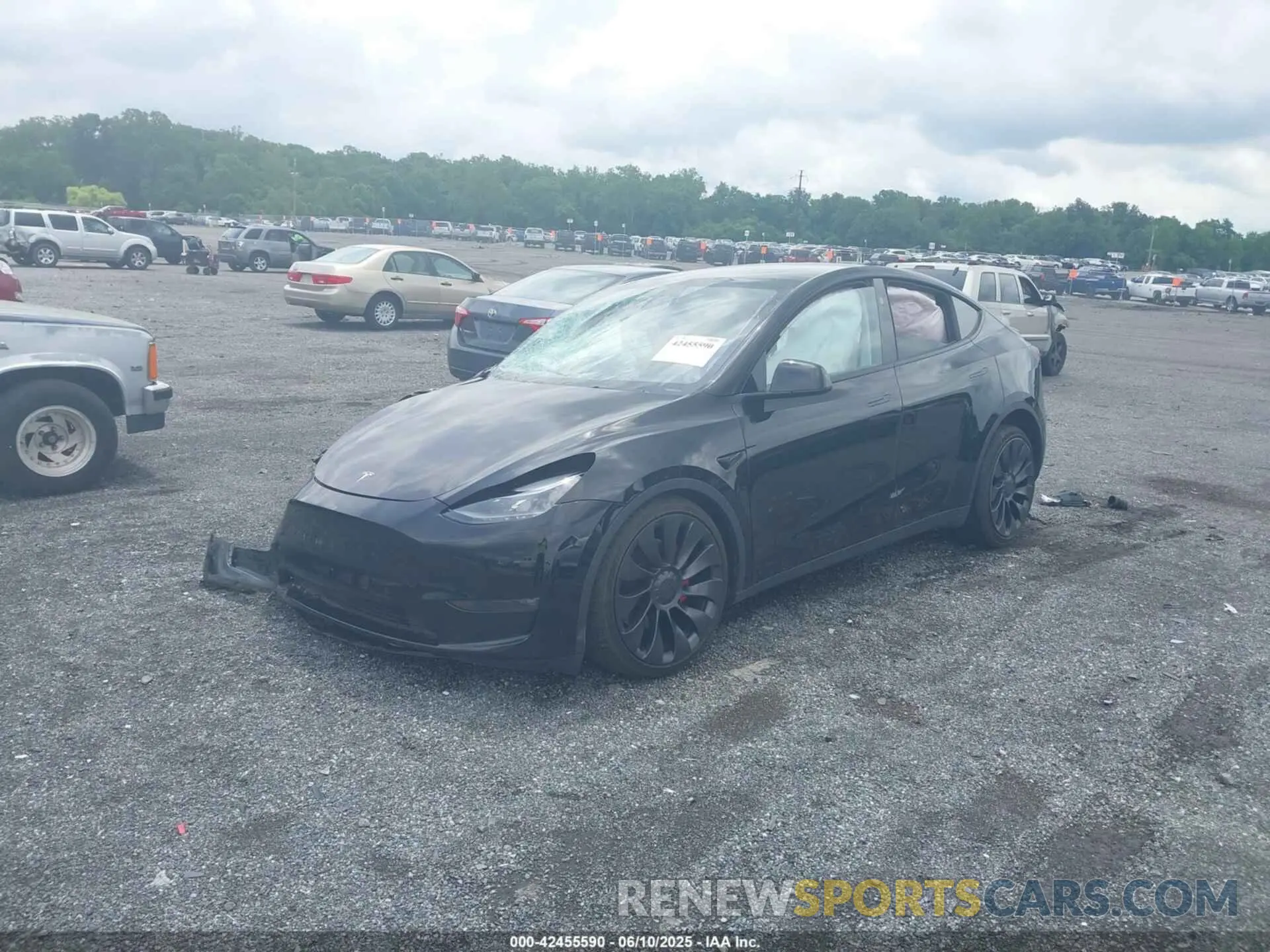 2 Photograph of a damaged car 7SAYGDEF1PF940941 TESLA MODEL Y 2023