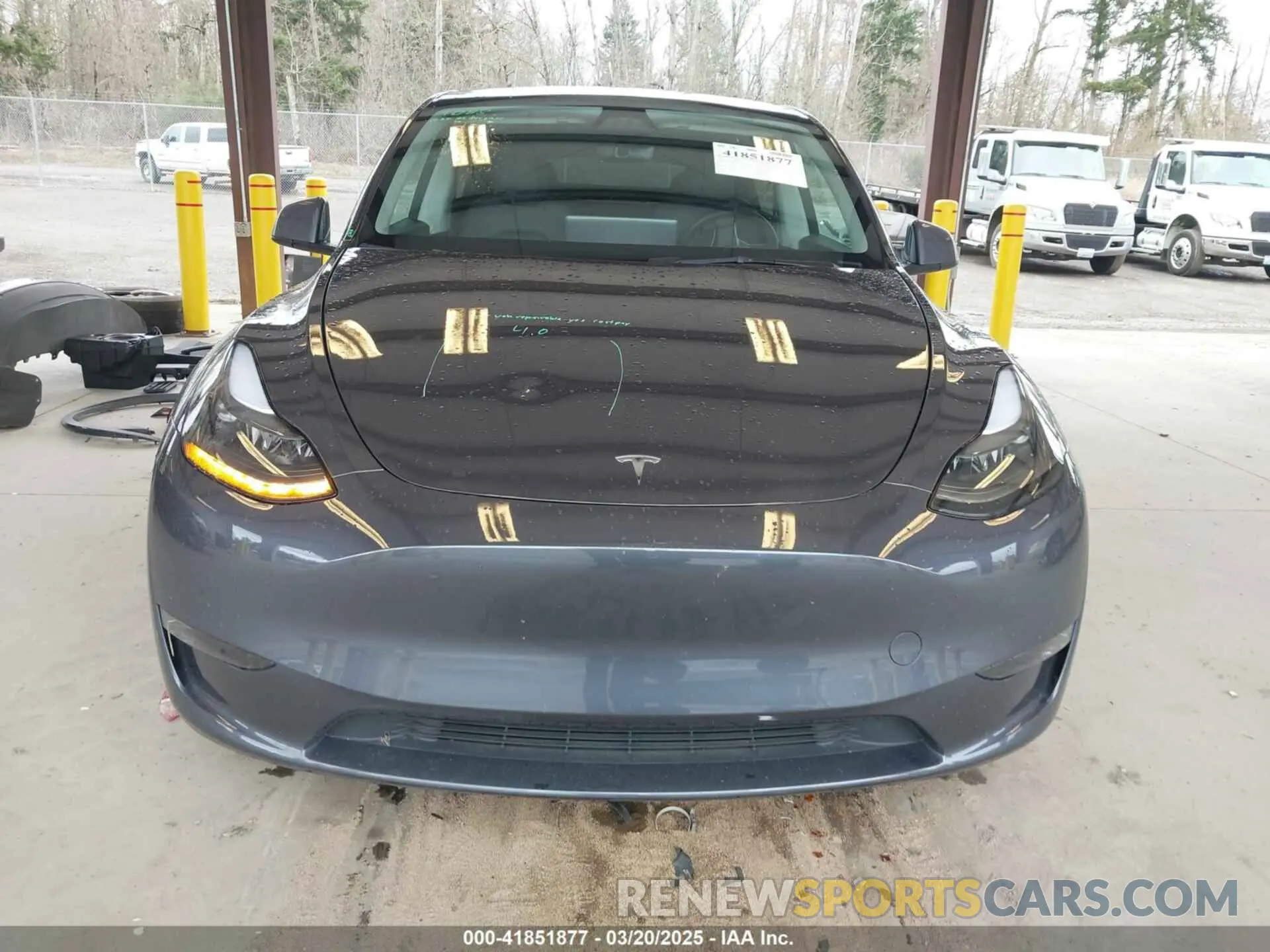 13 Фотография поврежденного автомобиля 7SAYGDEF1PF941197 TESLA MODEL Y 2023