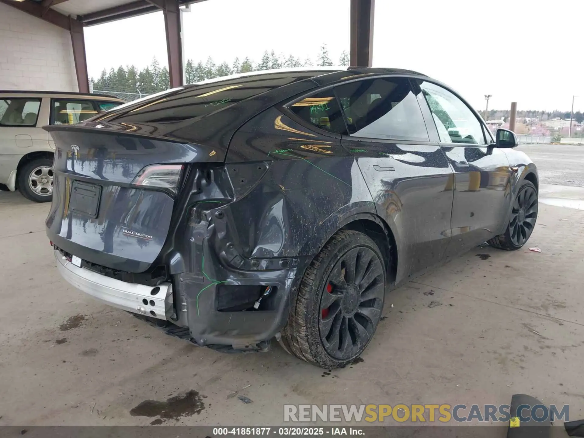 4 Фотография поврежденного автомобиля 7SAYGDEF1PF941197 TESLA MODEL Y 2023