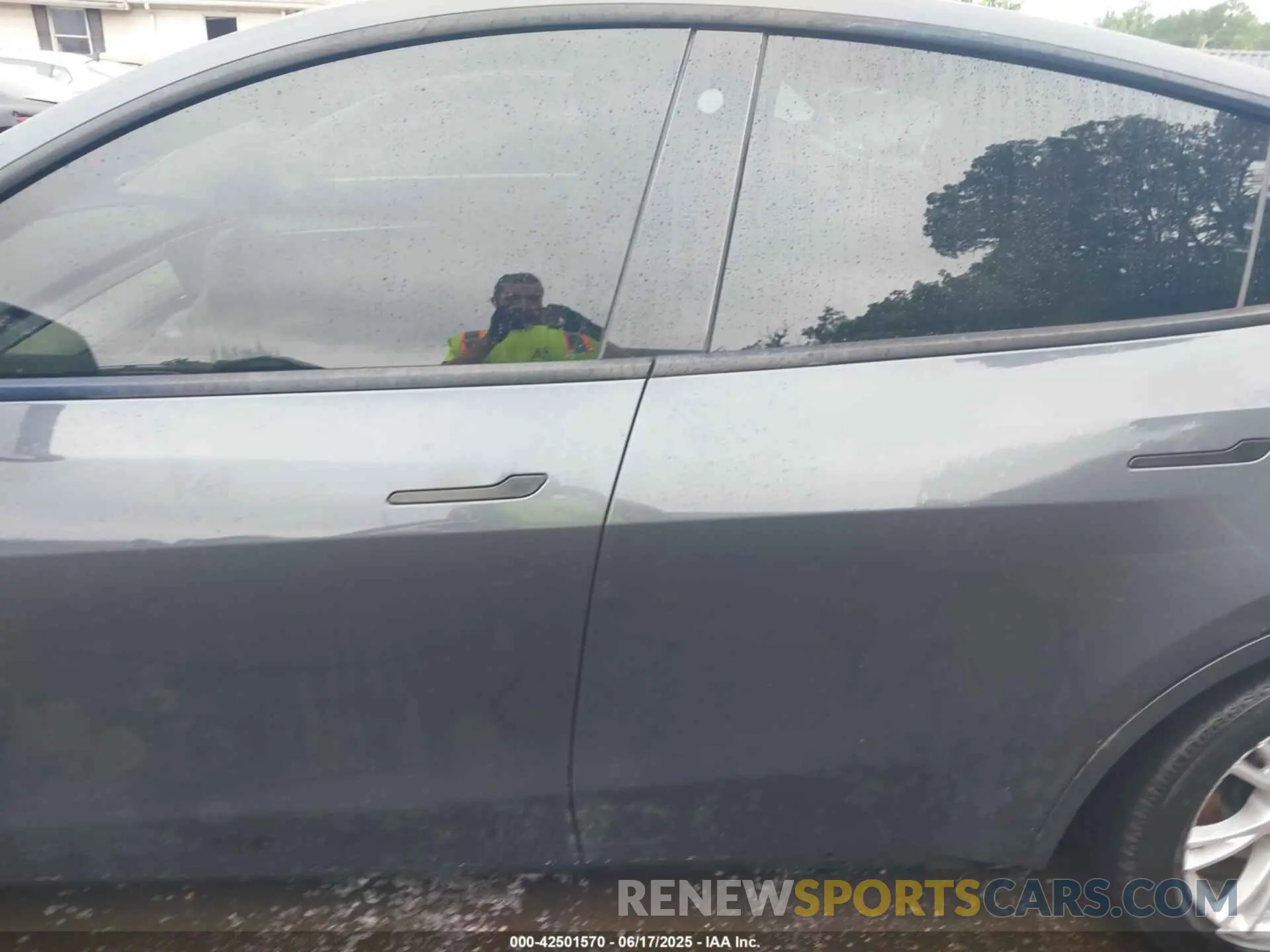 14 Фотография поврежденного автомобиля 7SAYGDEF2PA049778 TESLA MODEL Y 2023