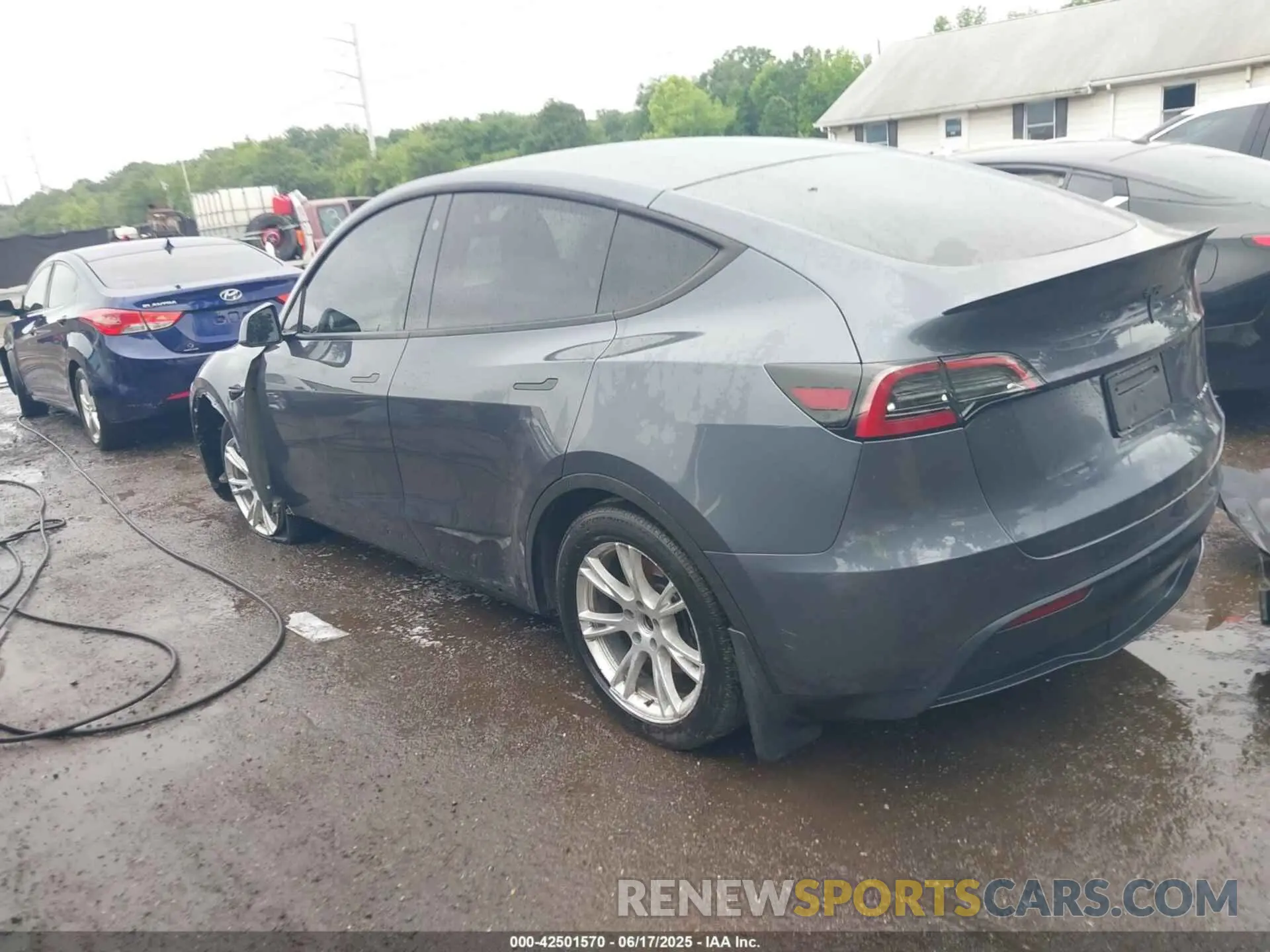 3 Фотография поврежденного автомобиля 7SAYGDEF2PA049778 TESLA MODEL Y 2023