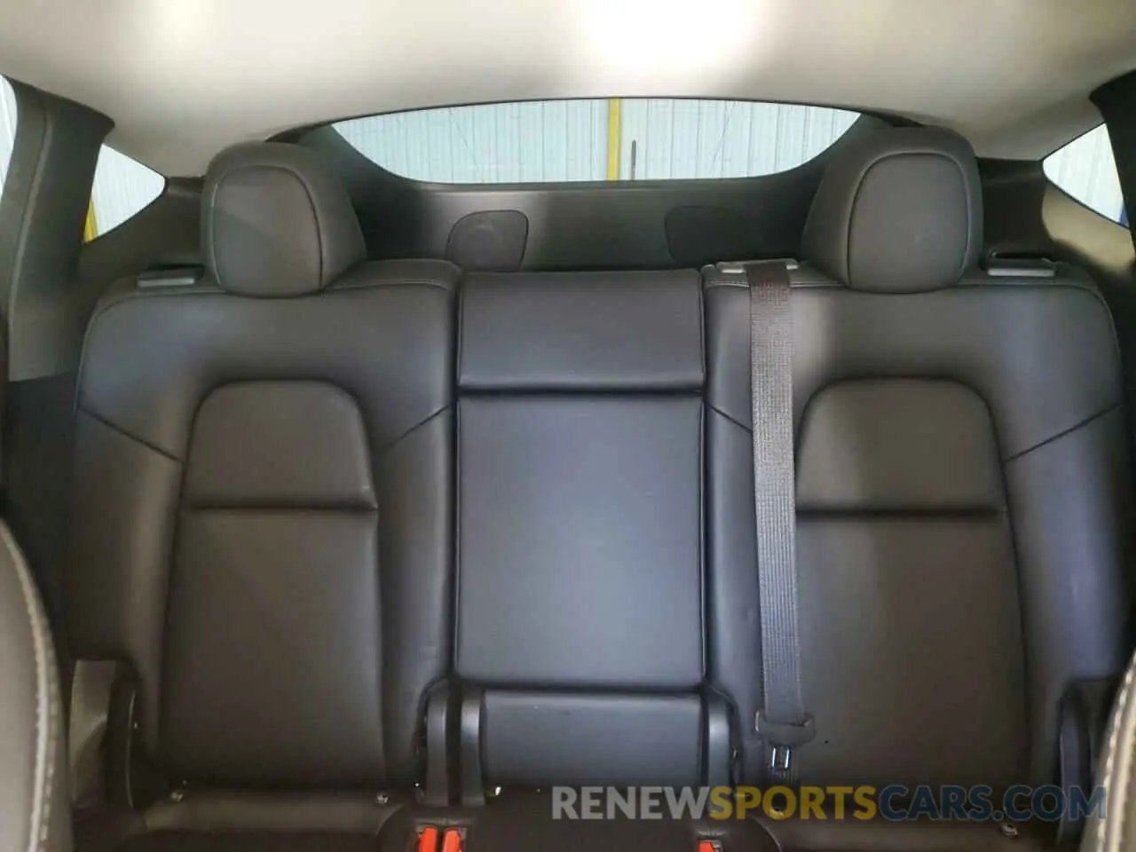 10 Photograph of a damaged car 7SAYGDEF2PF705917 TESLA MODEL Y 2023