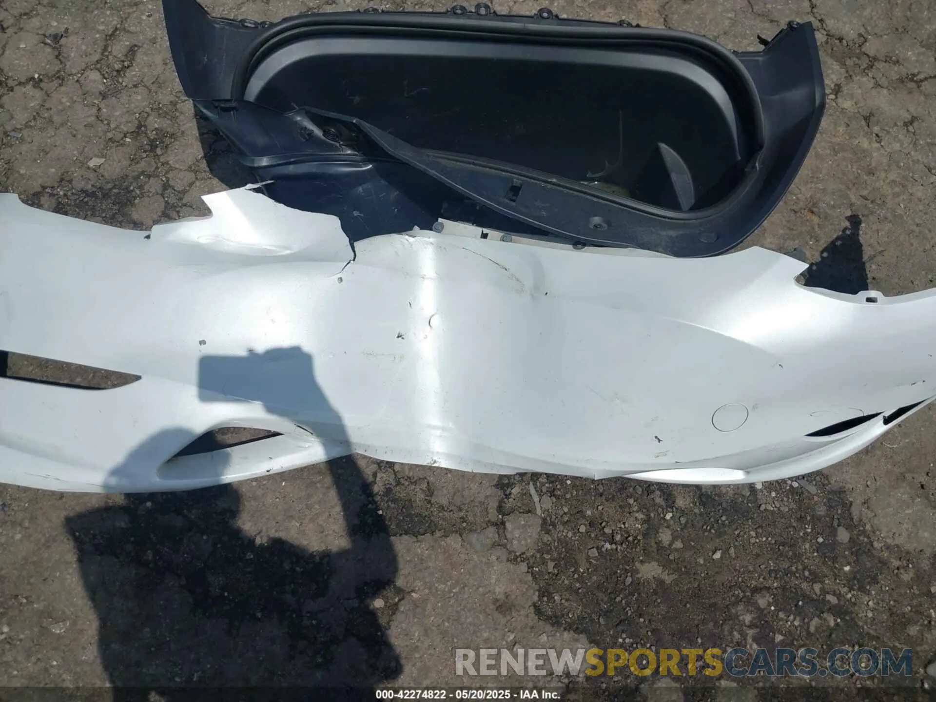 11 Photograph of a damaged car 7SAYGDEF2PF707151 TESLA MODEL Y 2023
