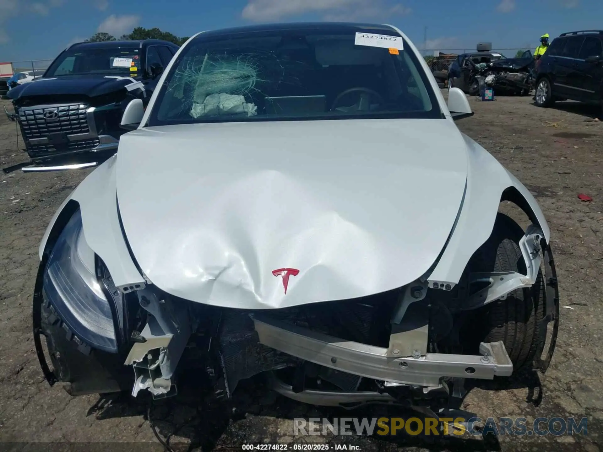 6 Photograph of a damaged car 7SAYGDEF2PF707151 TESLA MODEL Y 2023