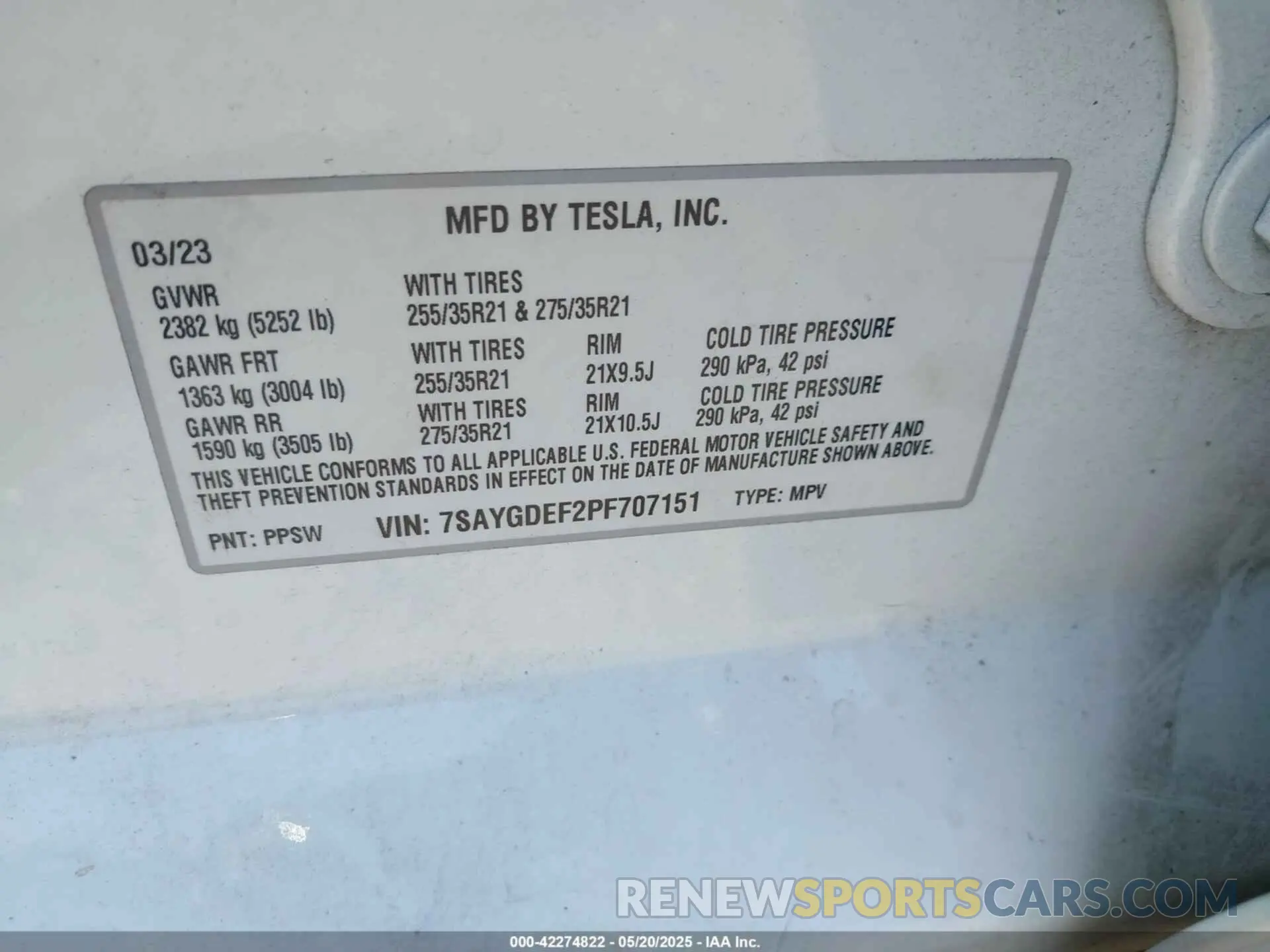 9 Photograph of a damaged car 7SAYGDEF2PF707151 TESLA MODEL Y 2023
