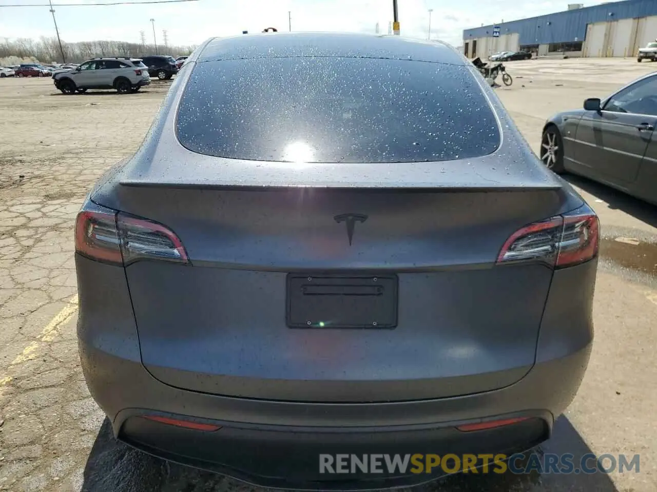 6 Photograph of a damaged car 7SAYGDEF2PF709336 TESLA MODEL Y 2023