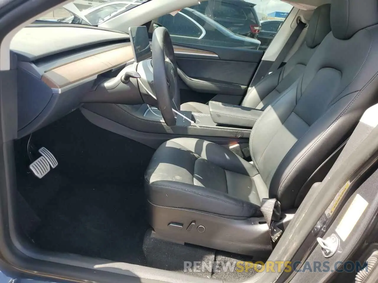 7 Photograph of a damaged car 7SAYGDEF2PF709336 TESLA MODEL Y 2023