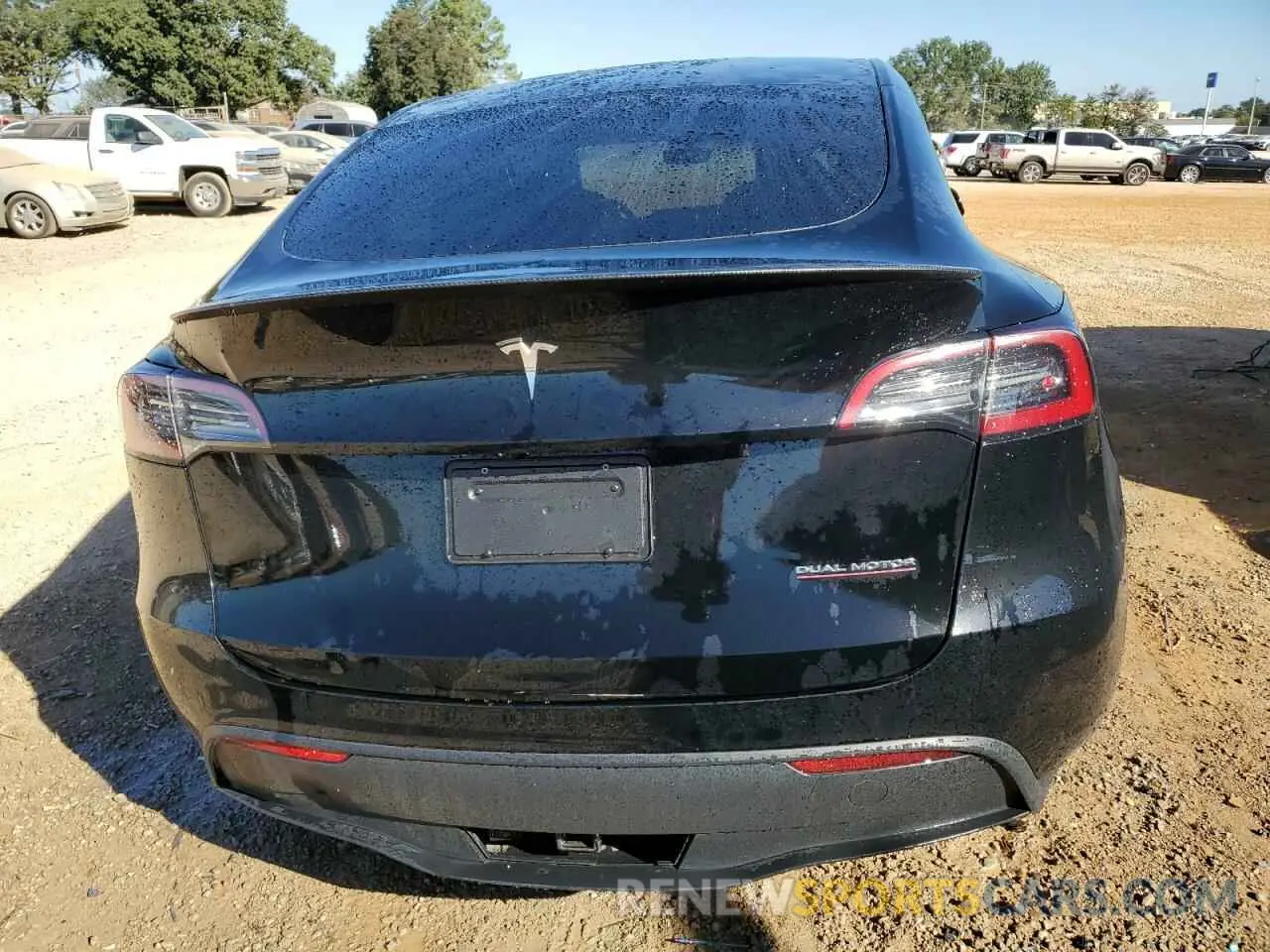 6 Photograph of a damaged car 7SAYGDEF2PF765941 TESLA MODEL Y 2023
