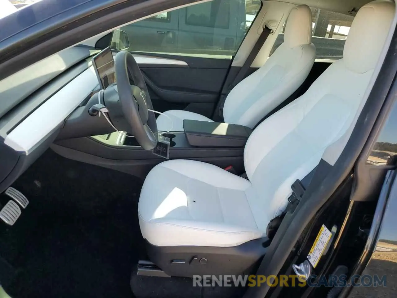 7 Photograph of a damaged car 7SAYGDEF2PF765941 TESLA MODEL Y 2023