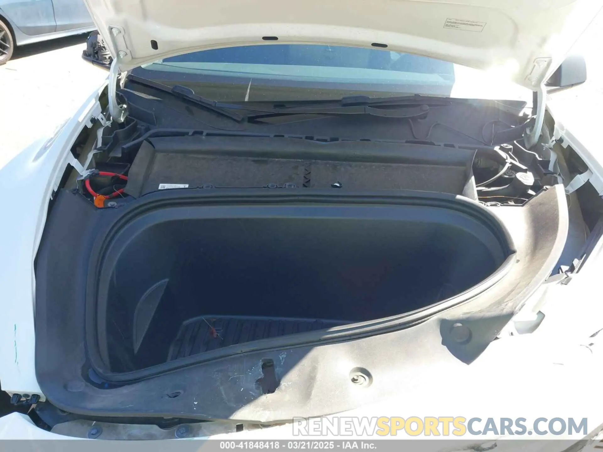 10 Photograph of a damaged car 7SAYGDEF2PF775367 TESLA MODEL Y 2023