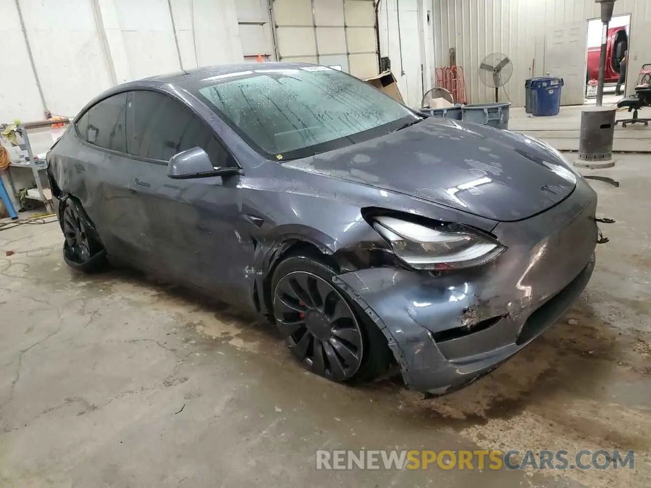 4 Photograph of a damaged car 7SAYGDEF2PF787633 TESLA MODEL Y 2023