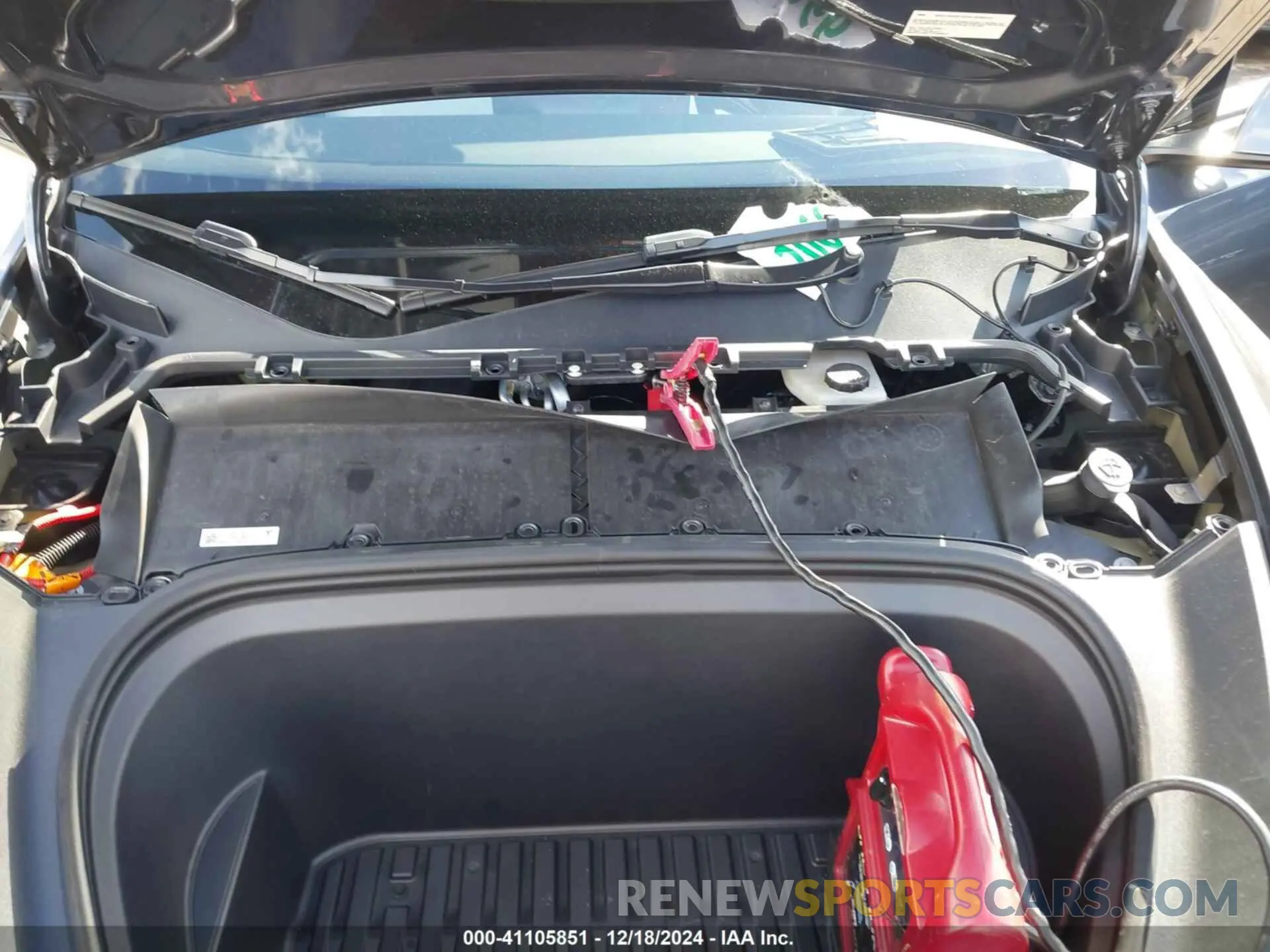 10 Photograph of a damaged car 7SAYGDEF2PF795036 TESLA MODEL Y 2023