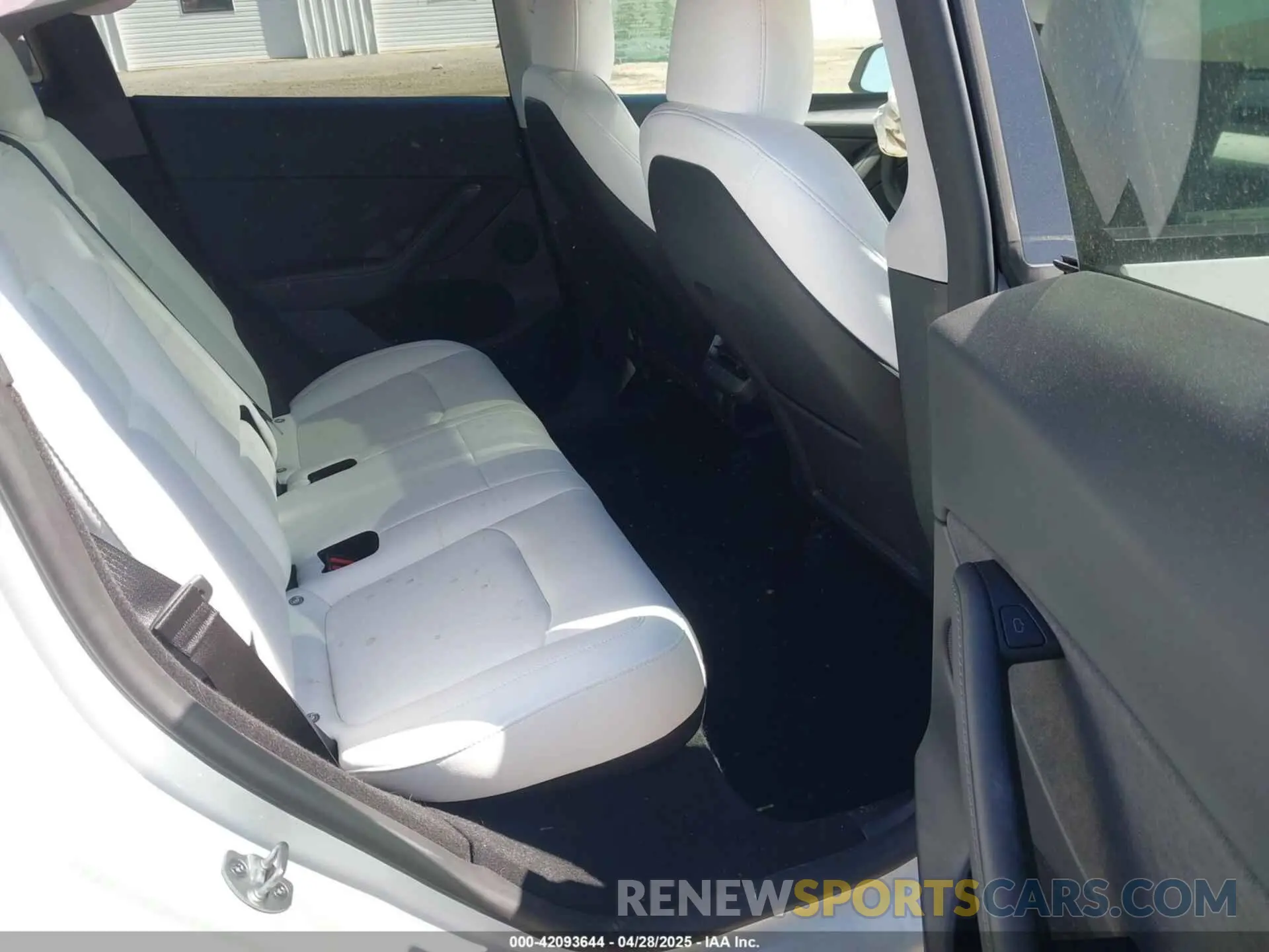 8 Фотография поврежденного автомобиля 7SAYGDEF2PF858782 TESLA MODEL Y 2023
